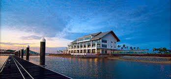 Duyong Marina & Resort Kuala Terengganu Bagian luar foto