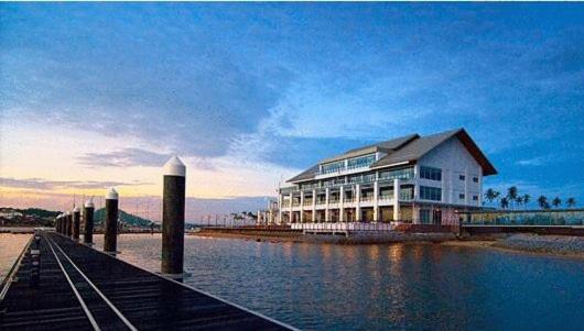 Duyong Marina & Resort Kuala Terengganu Bagian luar foto