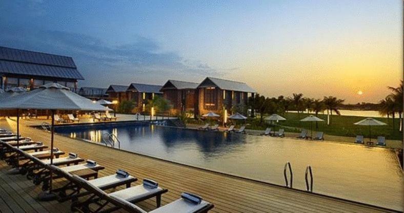 Duyong Marina & Resort Kuala Terengganu Bagian luar foto