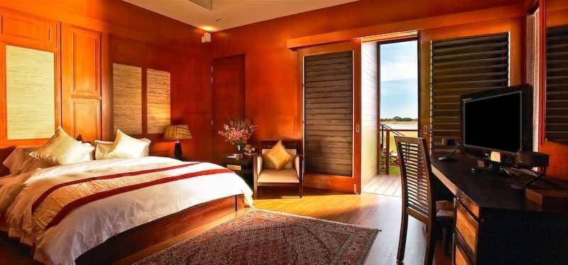 Duyong Marina & Resort Kuala Terengganu Bagian luar foto